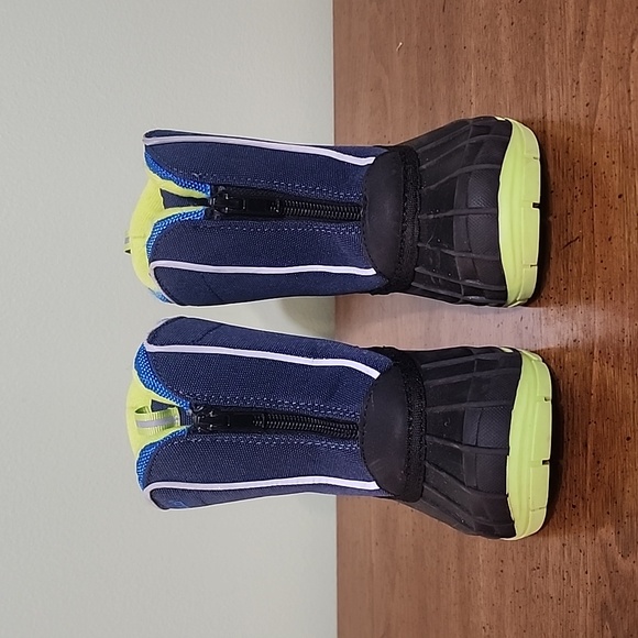 Artic Sheild snow boots - Picture 2 of 7